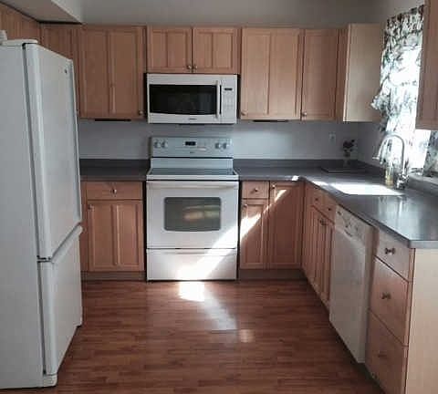 5th image of 38 Manchester Ln