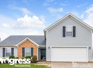 1216 Larzelere Ln, La Vergne, TN 37086