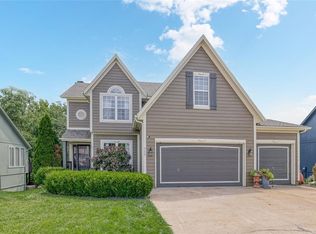 715 S Old Paint Rd, Raymore, MO 64083