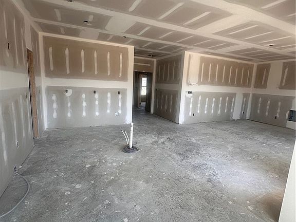 4th image of 69 Mabe Rd