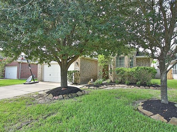 2nd image of 16835 Shoal Park Dr