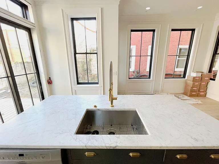 1227 N 6th St #B — Photo 13