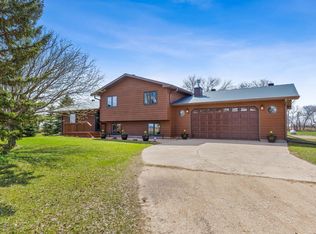 8211 28th St S, Moorhead, MN 56560