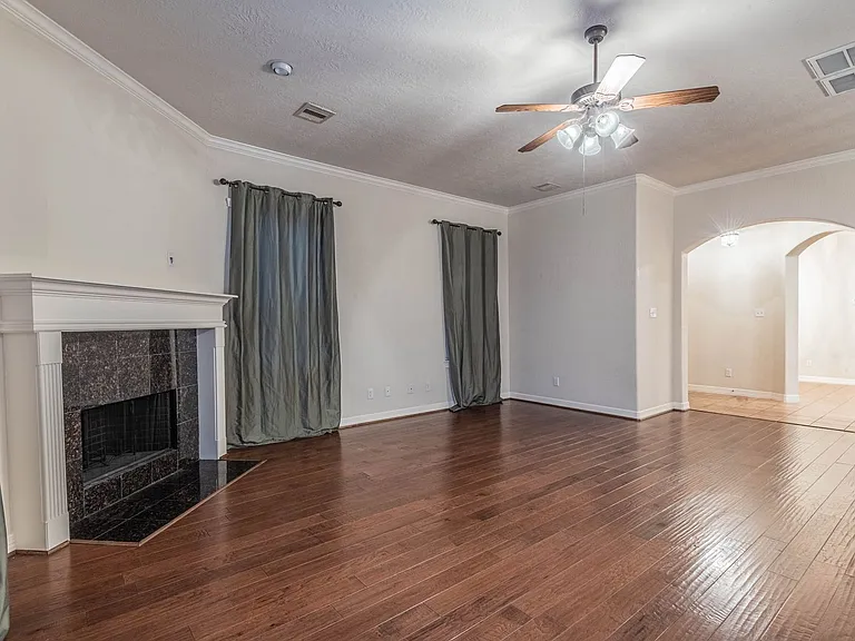 10623 Wallingford Pl — Photo 4