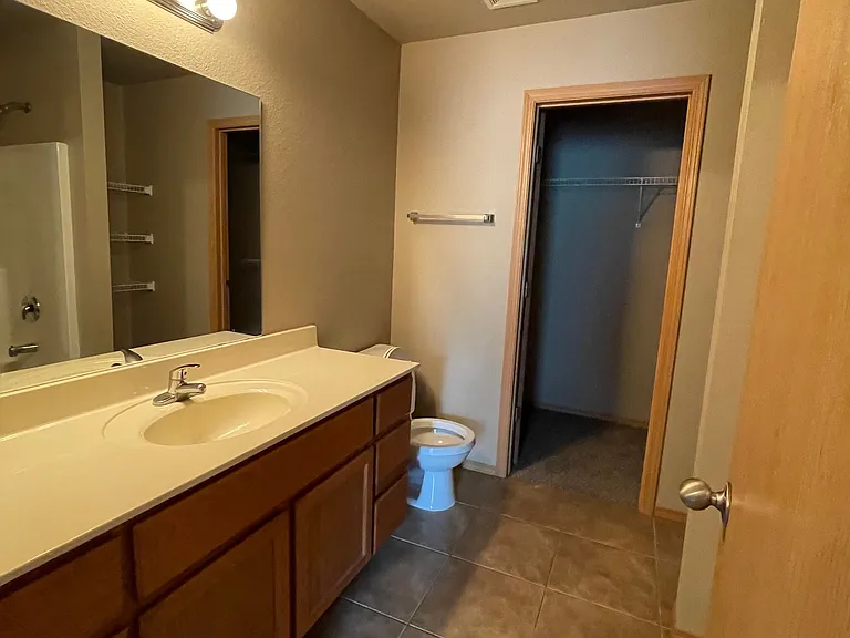 184 W Nicholas St #184 — Photo 5
