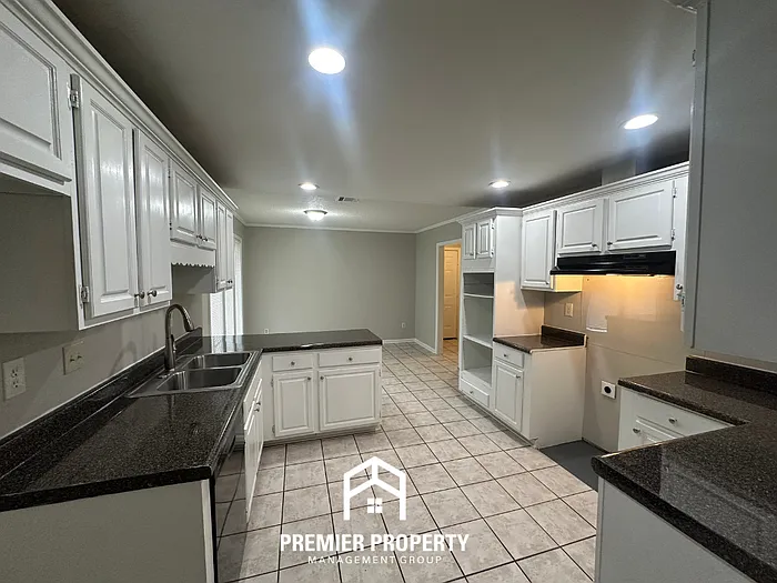 2295 Carrollwood Ln — Photo 8