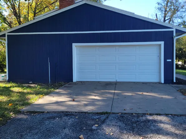 6303 Longview Rd, Kansas City, MO 64134