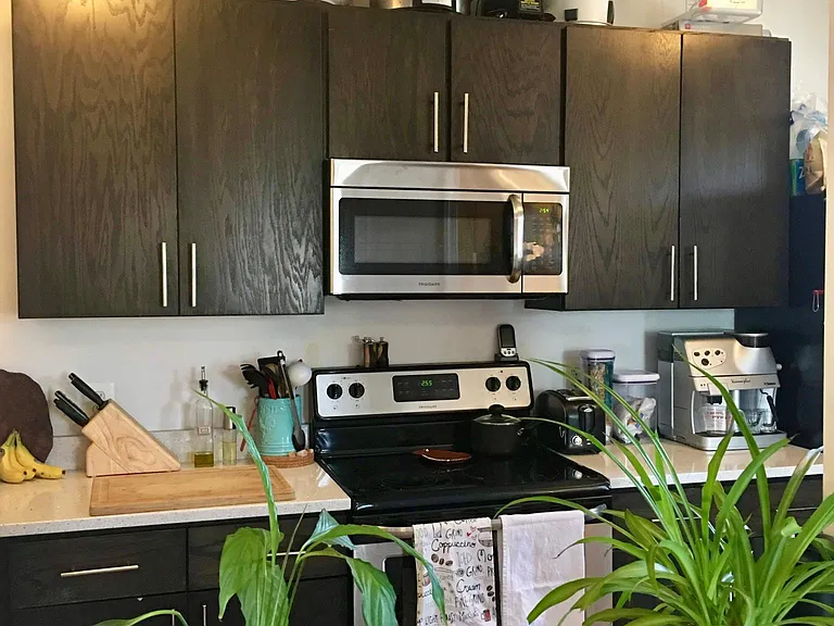 605 N Irving St #23 — Photo 15