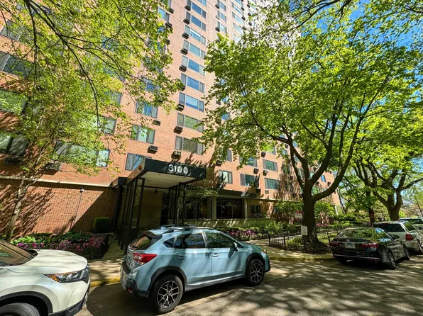 3100 N Lake Shore Dr APT 512, Chicago, IL 60657