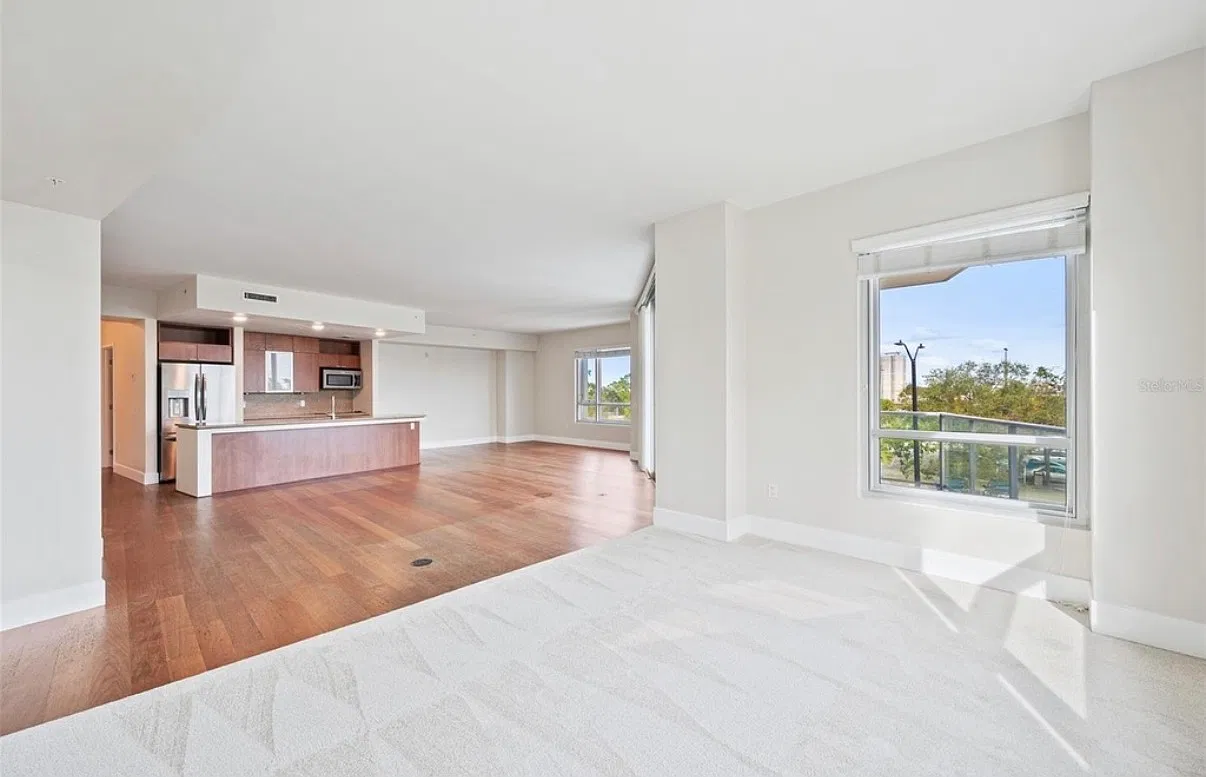 912 Channelside Dr — Photo 4