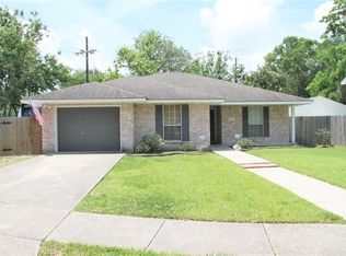 1645 Holiday Pl, New Orleans, LA 70131