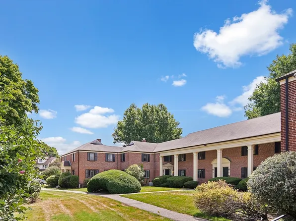 354 Lexington St, Watertown, MA 02472