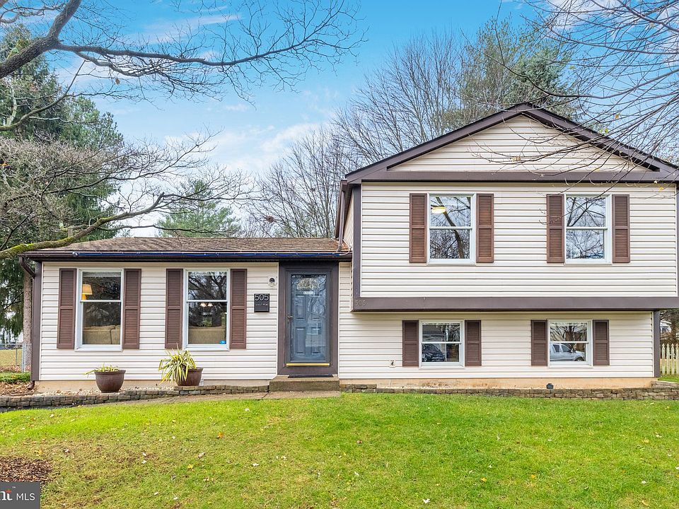 1st image of 505 Appletree Dr NE