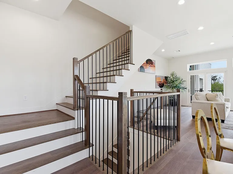 7704 Earl Rudder Way — Photo 24