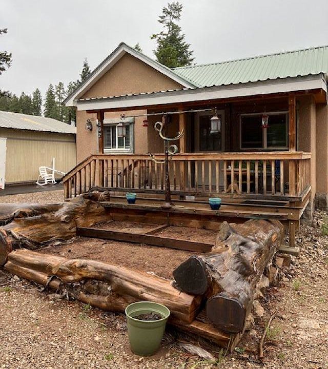 1st image of 302 Aspen Cir