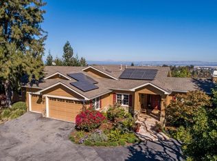 525 Summit Dr, Redwood City, CA 94062