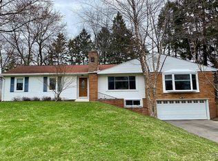 3780 Lakewood Dr, Waterford, MI