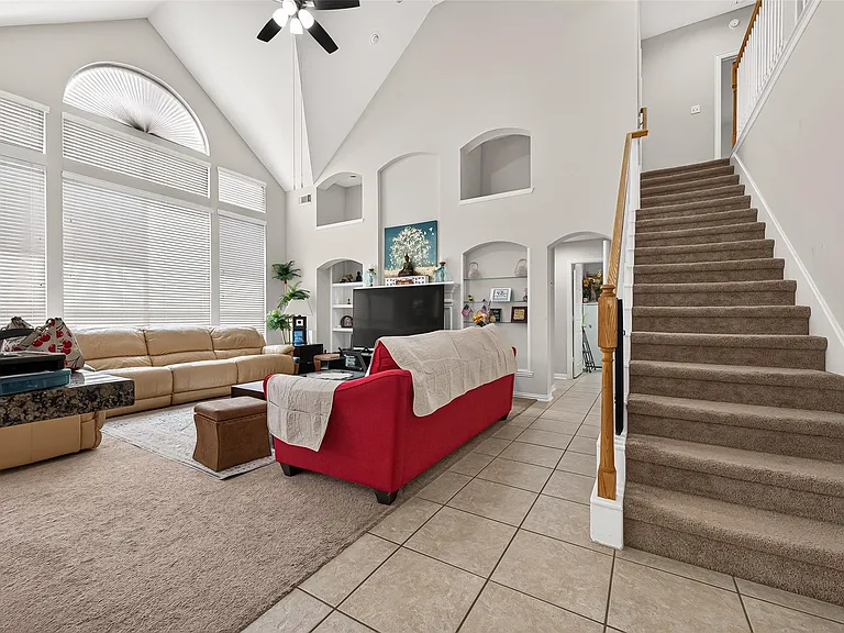 214 Kentwood Ridge Ct — Photo 16