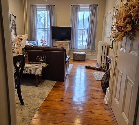 2nd image of 239 W Court St #B