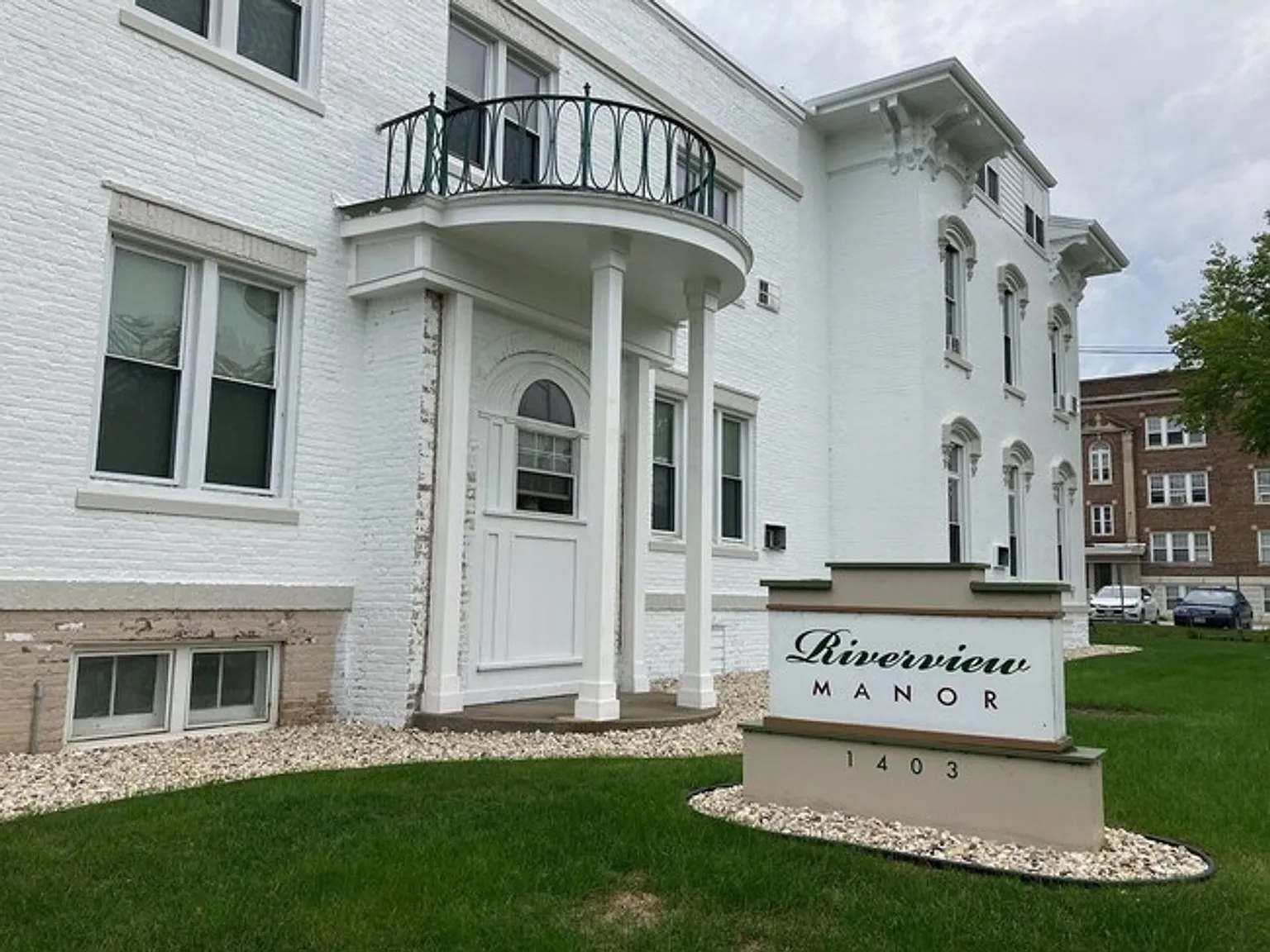 Riverview Manor Senior Apartment Homes — Photo 2