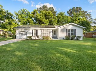 1370 W Lenevar Dr, Charleston, SC 29407