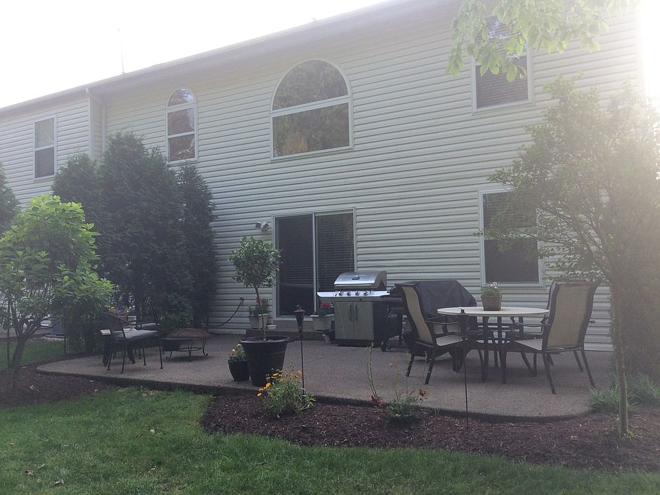 2nd image of 1497 Yorktown Dr
