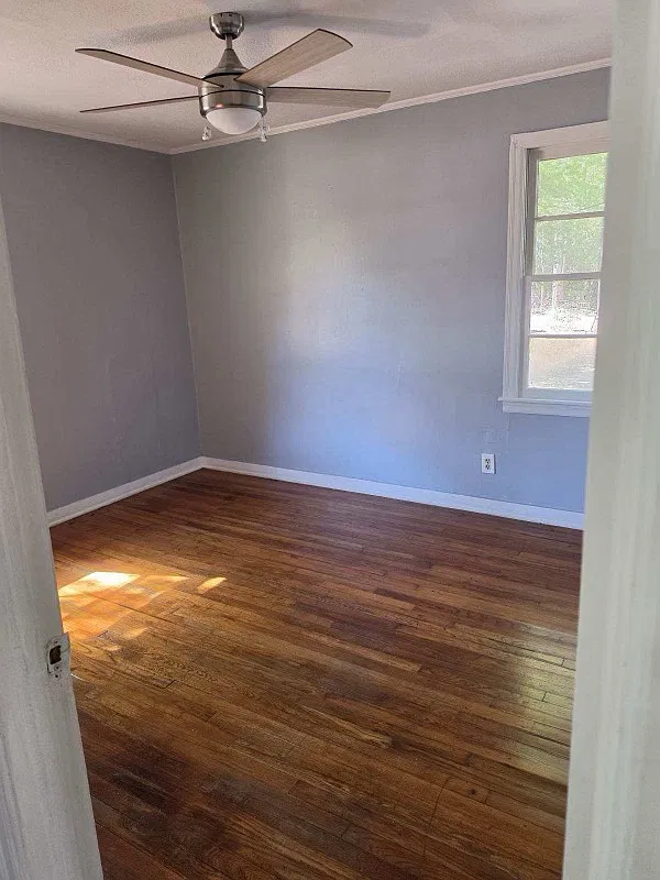 3 bed, 1989 sqft, $995 — Photo 4