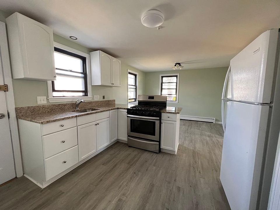 1st image of 632 North St #1