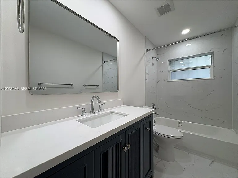 1221 NW 44th St — Photo 18