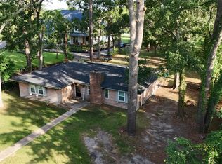 4810 Park Ave, Dickinson, TX 77539