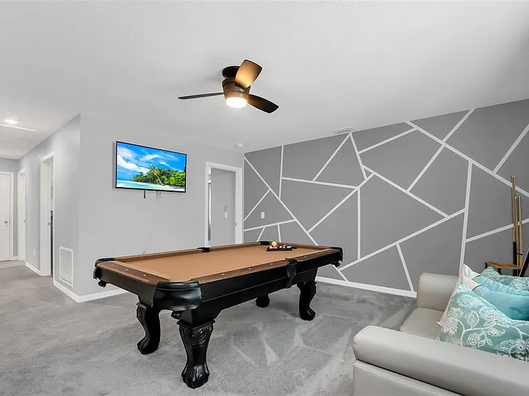 2131 Derwent Dr — Photo 32