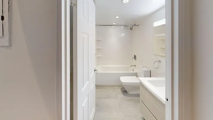 Rented by AZ REALTY NYC LLC | media 20