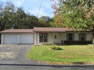 2309 Laurie Dr, High Ridge, MO 63049