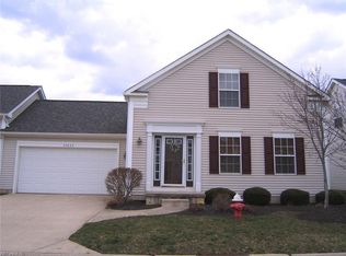 37022 Fairfield Ln, North Ridgeville, OH 44039