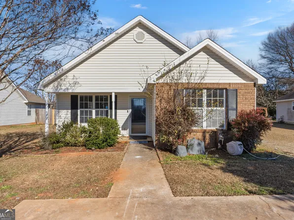 404 Wynfield Ln, Bonaire, GA 31005