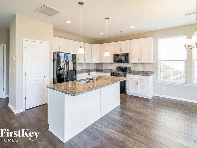 483 Spectrum Rd — Photo 6