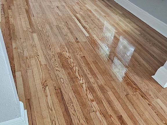 4th image of 214 Craig St #2