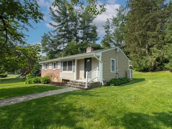 29 Bates Drive, Cheshire, CT 06410