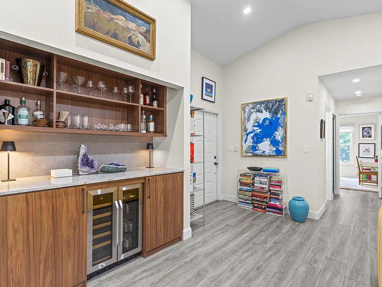 2474 Bedford Mews Dr — Photo 5