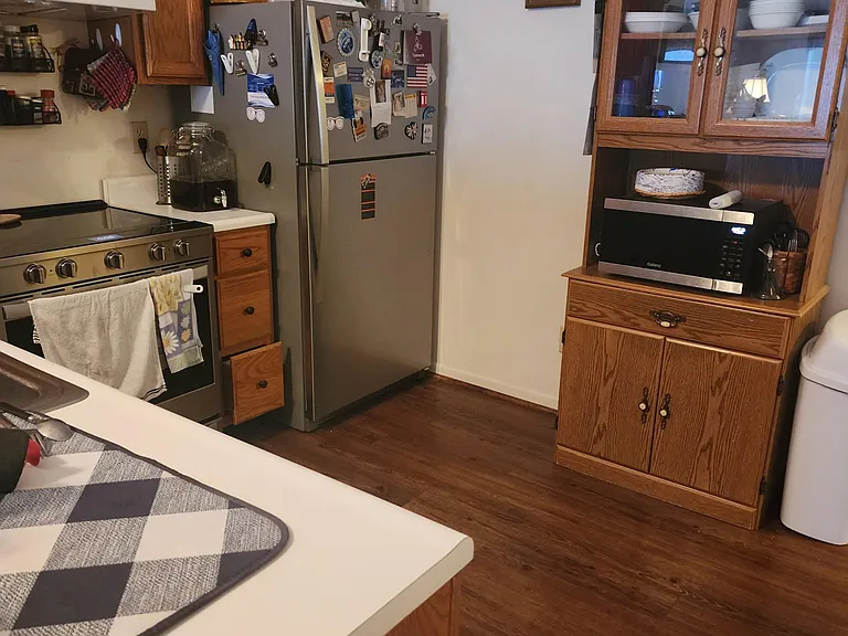 315 Sycamore St — Photo 3