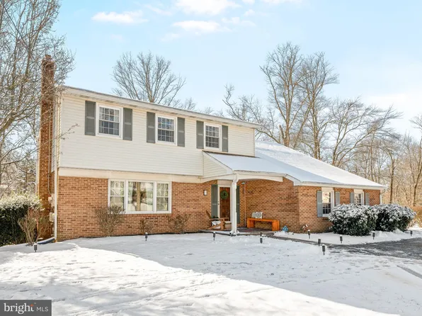 170 Cameron Dr, Holland, PA 18966