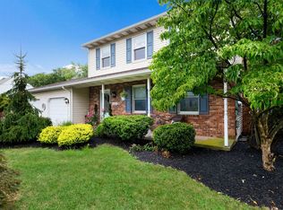 1620 Bustard Rd, Harleysville, PA 19438