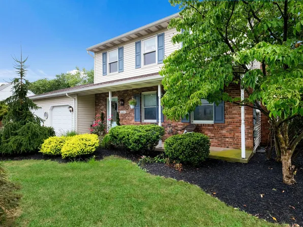 1620 Bustard Rd, Harleysville, PA 19438