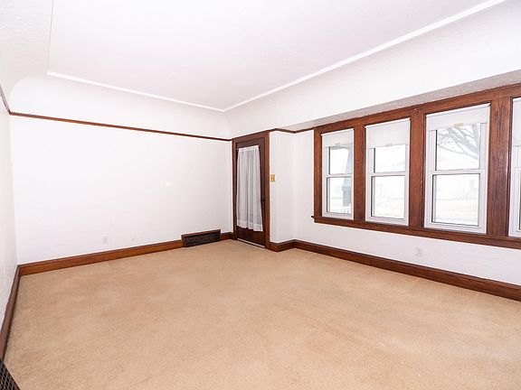 2nd image of 4309 N 19th St #4311