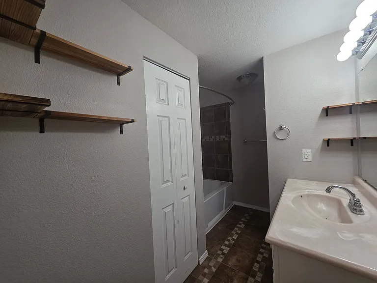 7113 W Arrowhead Ave — Photo 14