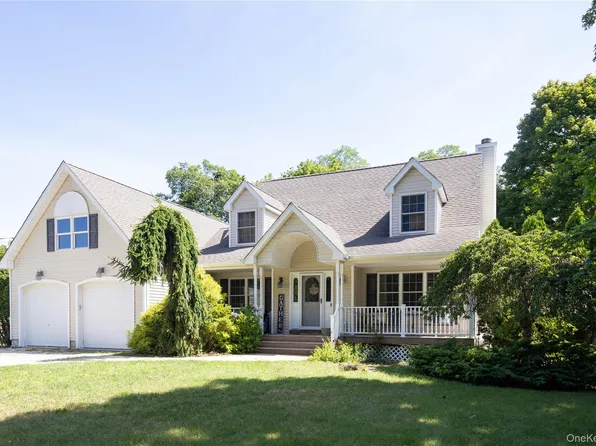 345 Cemetery Road, East Marion, NY 11939