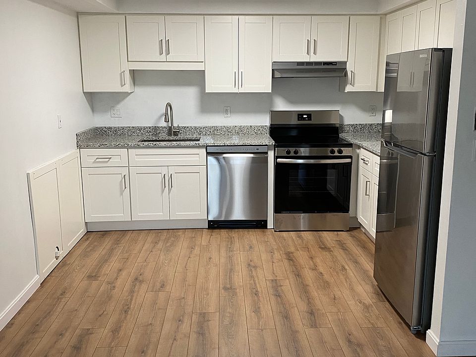 1st image of 6 Heritage Village Dr APT 407