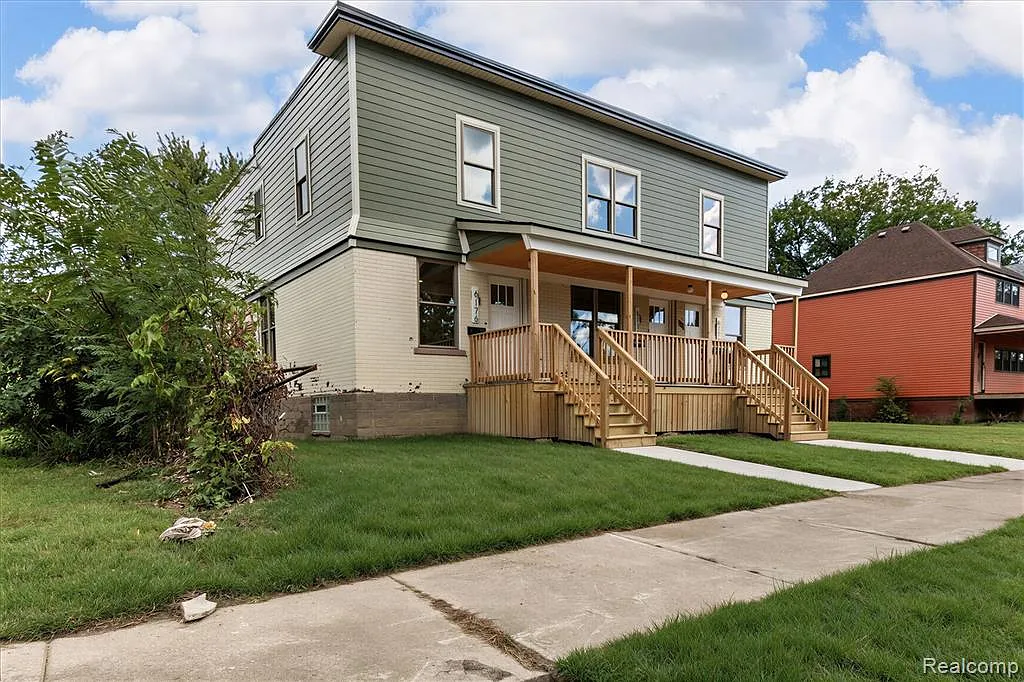2 bed, 1.5 bath, 1068 sqft, $1,600 — Photo 4