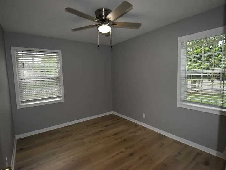 10213 Fairland Dr — Photo 23