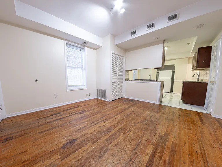 1648 W Cullerton St #1R — Photo 7
